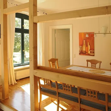 Gutshaus Alt Vorwerk *